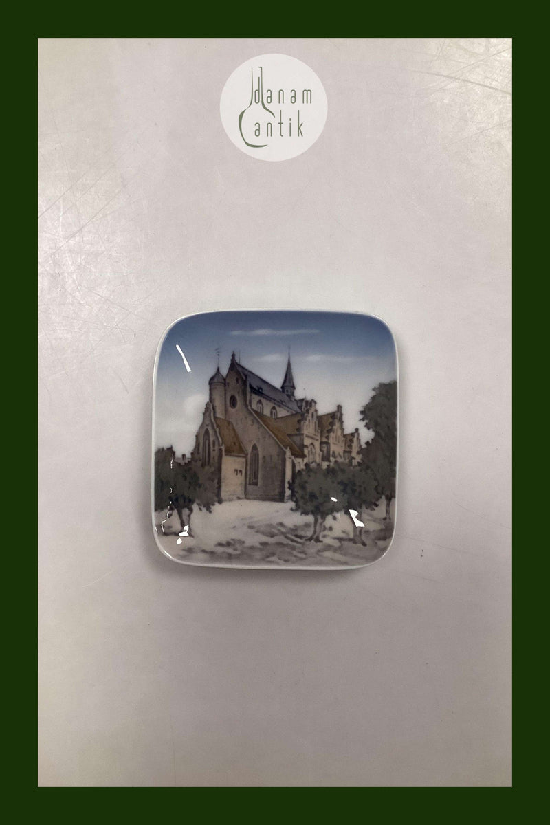 Royal Copenhagen Skål og askebæger No 3535 Domkirken Haderslev