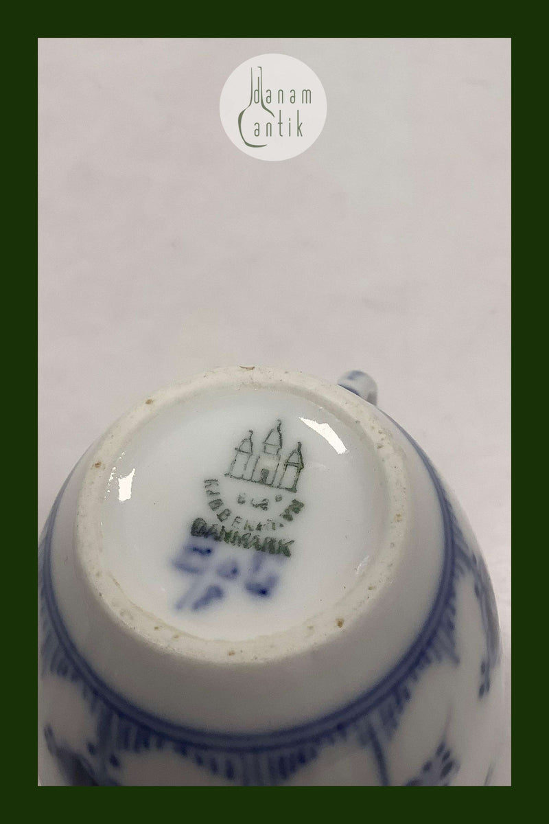 Bing og Grøndahl Blåmalet / Musselmalet Riflet Kaffekop No 102