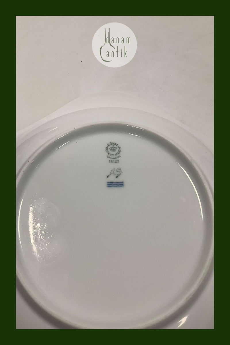 Royal Copenhagen Hvid Konkylie Serveringsskål No 14197/578