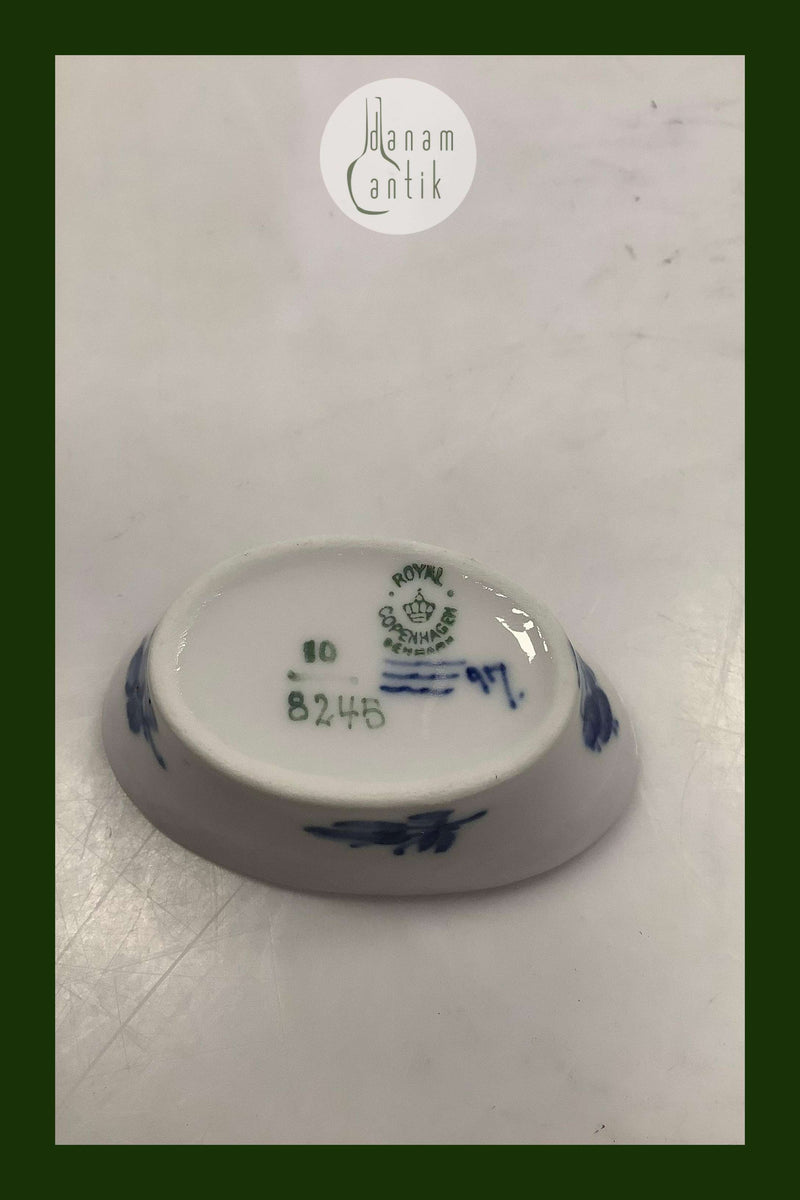 Royal Copenhagen Blå Blomst Flettet Saltkar No 8245