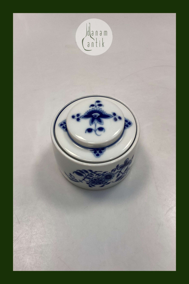 Royal Copenhagen Musselmalet Riflet Lågkrukke / Bonbonniere No 5024