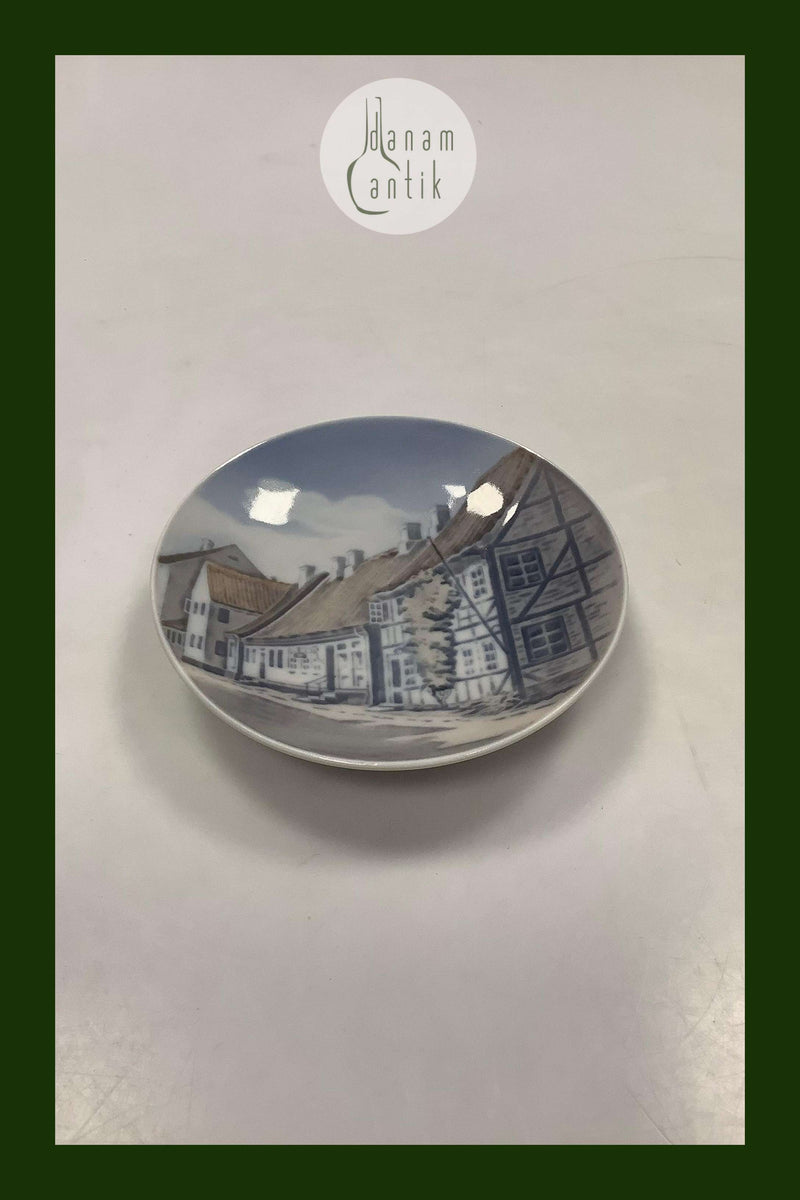 Royal Copenhagen Væg platte eller lille skål No 4434 -Ærøskøbing
