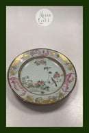 Smuk Kinesisk Tallerken Qianlong 1735-1795  Måler 23cm / 9.06 inch  Få enkelte kant afslag