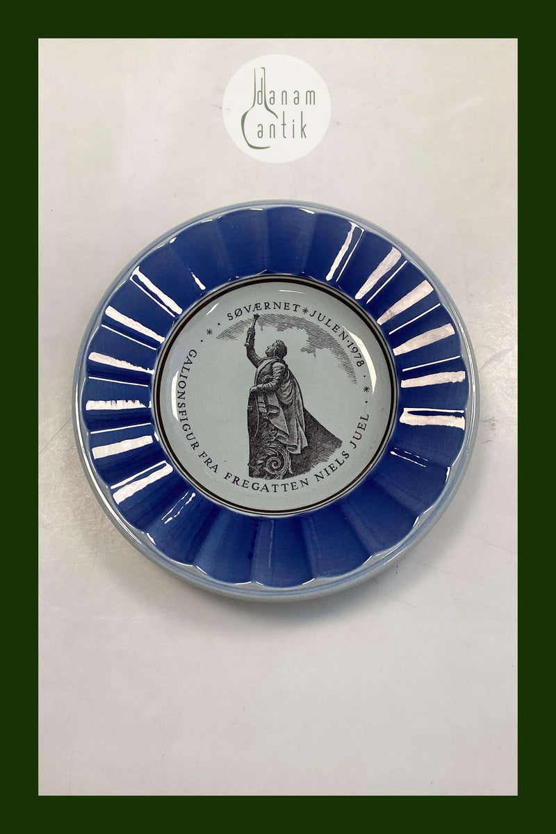 Royal Copenhagen / Aluminia Søværnets Juleplatte 1978