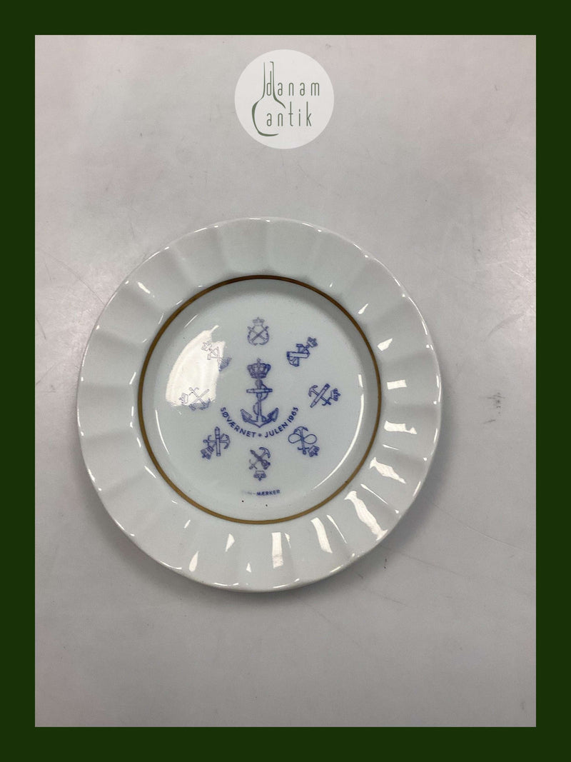 Royal Copenhagen / Aluminia Søværnets Juleplatte 1963