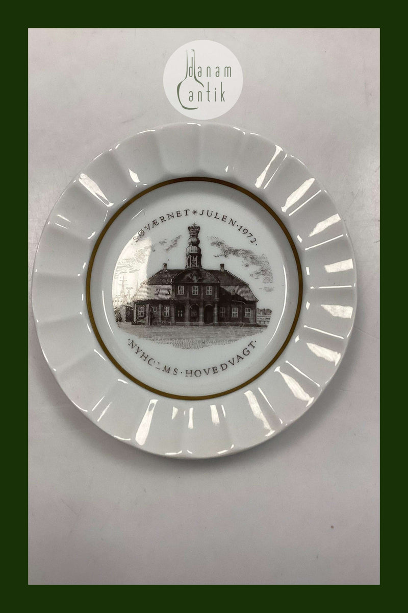 Royal Copenhagen / Aluminia Søværnets Juleplatte 1972