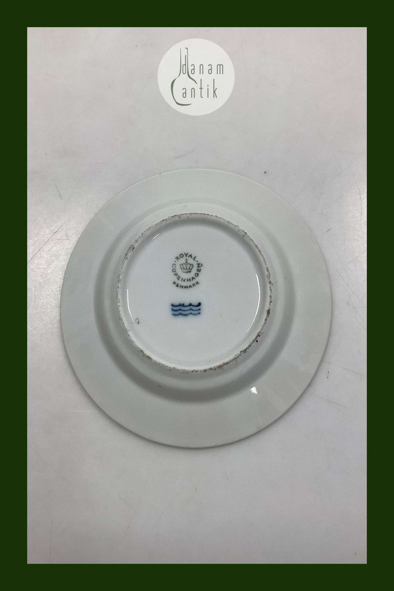 Royal Copenhagen / Aluminia Navy Weihnachtsteller 1981