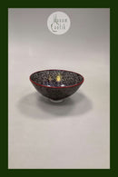 Kosta Boda Bertil Vallien Glas skål i sort og rød