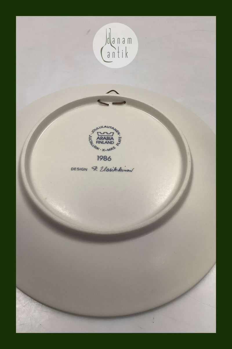 Arabia Finland Christmas plate 1986