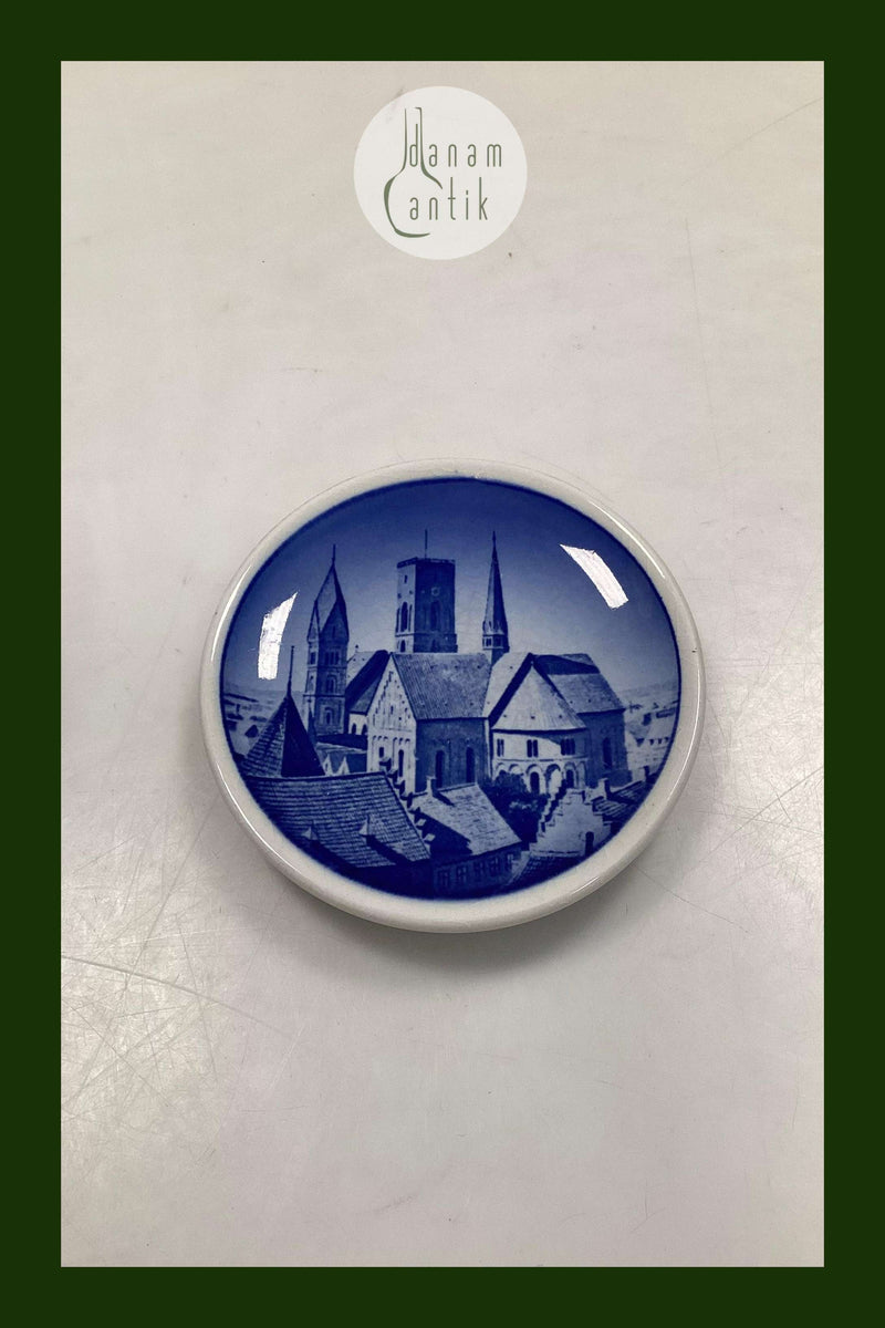 Royal Copenhagen 2010 Plaquette No 29 Ribe Cathedral Measures 8cm / 3.15 inch