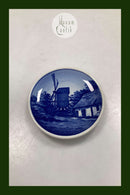 Royal Copenhagen 2010 Plaquette No 72 Frilandsmuseet, Sogenfri