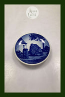 Royal Copenhagen 2010 Plaquette No 90 Runestenene i Jylling