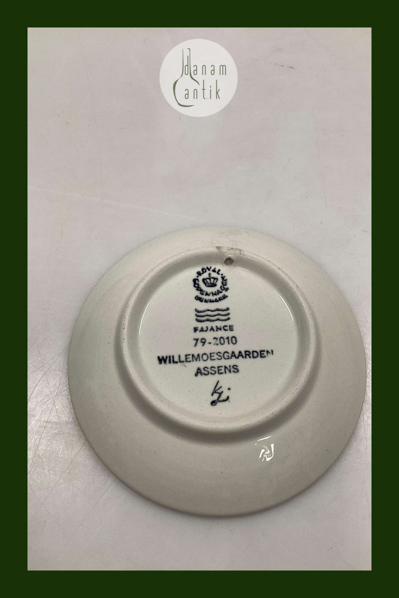 Royal Copenhagen 2010 Plaquette No 79 Willemoesgaarde, Assens