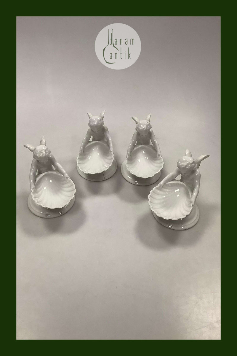 Sæt på 4 Royal Copenhagen Putti Skåle / Saltkar fra 1850-1880