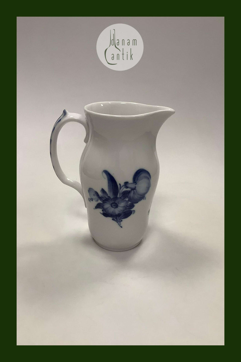 Royal Copenhagen Blå Blomst Flettet Mælkekande No 8146