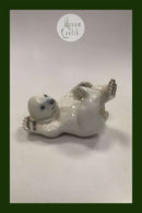 Royal Copenhagen Figur af isbjørneunge på ryggen No 537