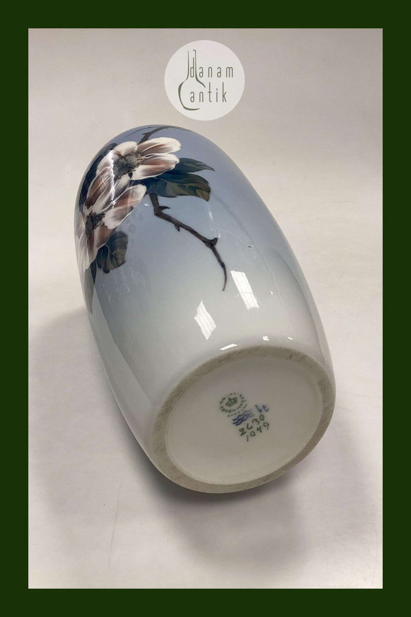 Royal Copenhagen Art Nouveau Vase No. 2630/1049