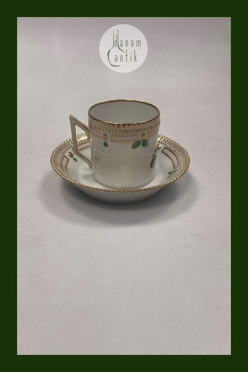 Royal Copenhagen Flora Danica Chokoladekop No 20 / 3513