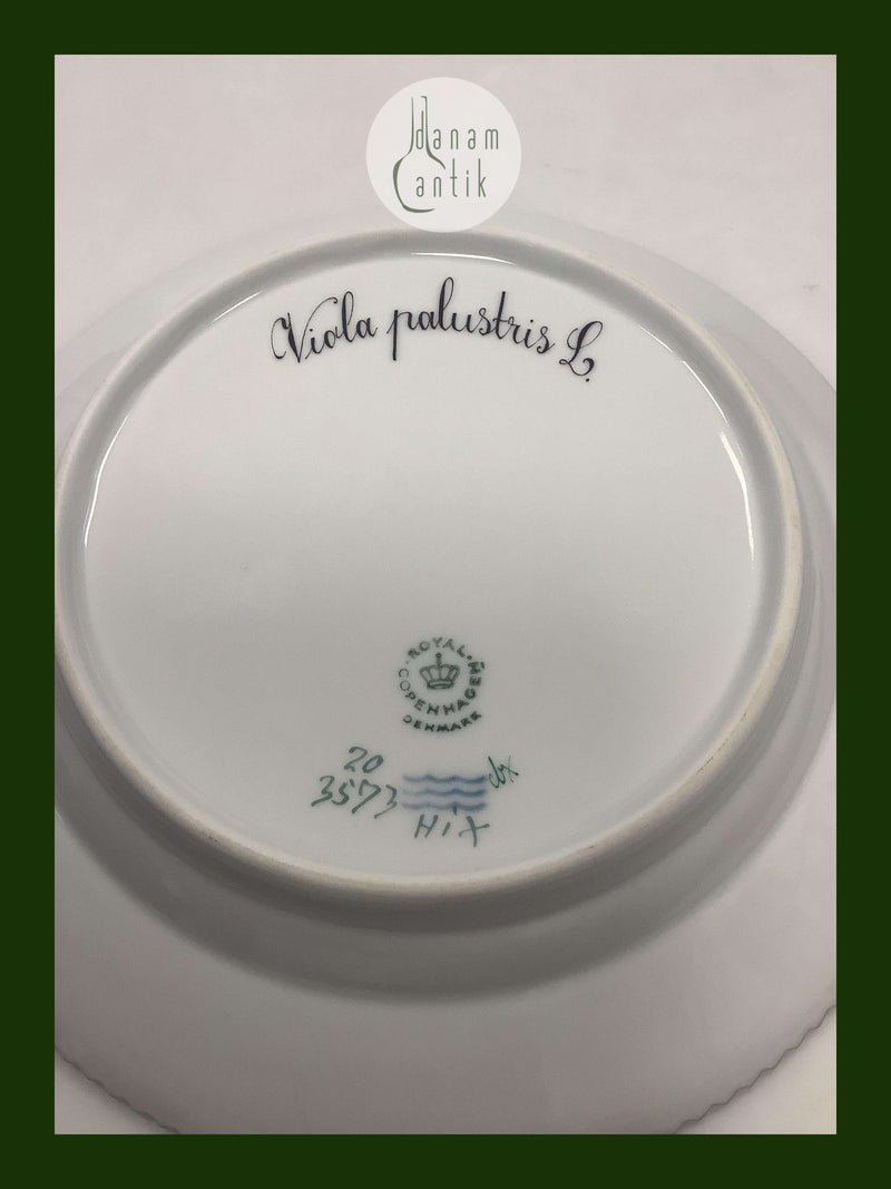 Royal Copenhagen Flora Danica Salat Tallerken No 20 / 3573
