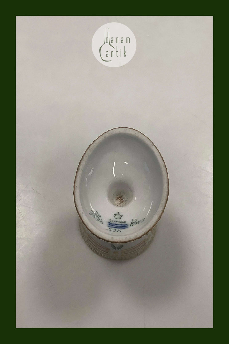 Royal Copenhagen Flora Danica Æggebæger No 20 / 3530 eller nyt nummer 696