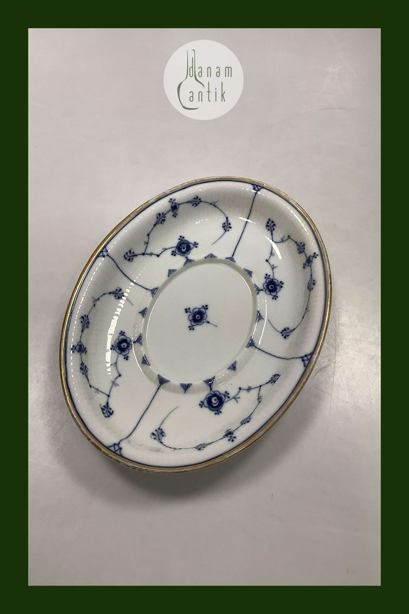 Royal Copenhagen Musselmalet Riflet underfad med guld