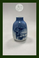 Royal Copenhagen Vase Danske Håndværk - Smed ved Ambolt No. 299005/5582