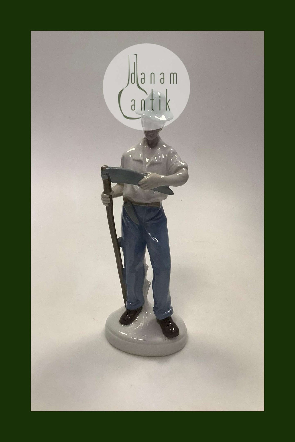 German porcelain figurine Carl Scheidig Gräfenthal Man with scythe