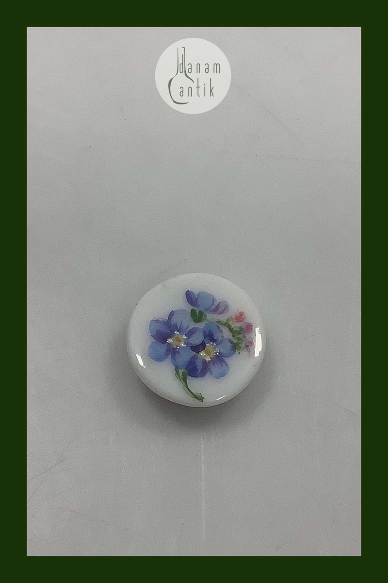 Royal Copenhagen Antik Knap i overglasur med Blomst 1