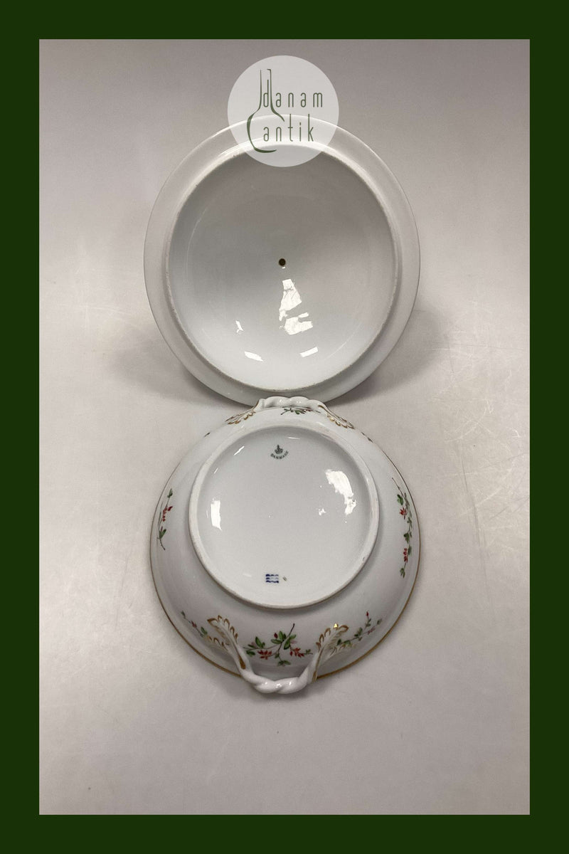 Royal Copenhagen Berberis Lågskål