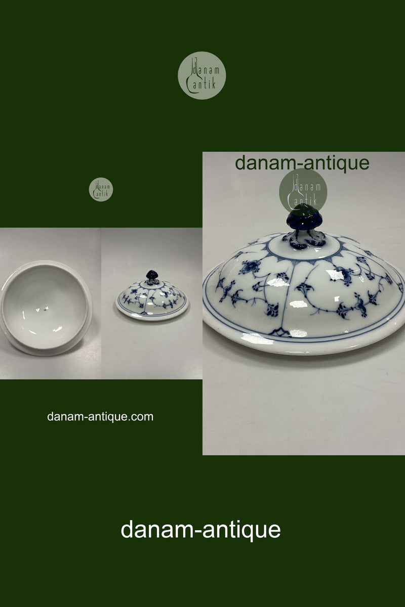 Royal Copenhagen Musselmalet Riflet låg til No. 397