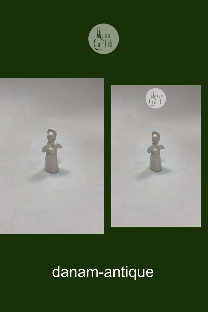 Royal Copenhagen Blanc de Chine figur Engel med bækkener