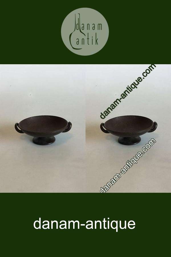 Tidlig Græskstil lav vase med håndtag.  GM