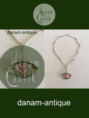 N.E. From ネックレスとペンダント（ピンクの石付き