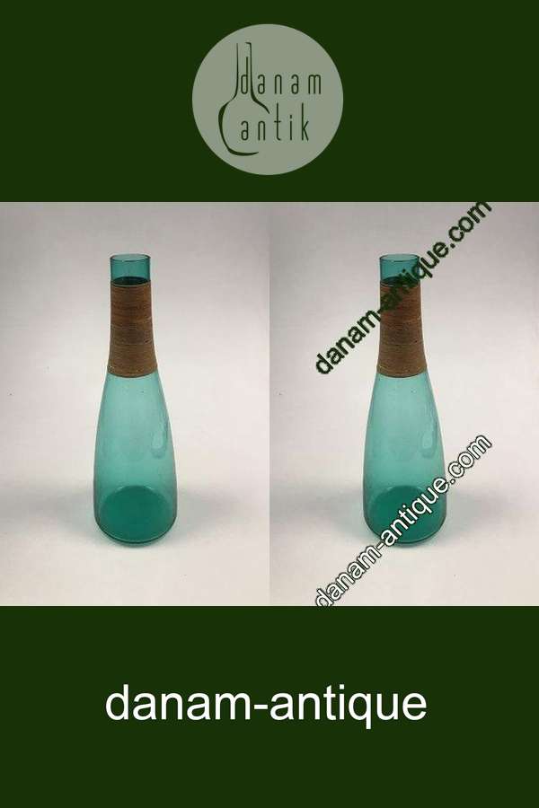 Kastrup Glasværk Opaline form Grøn Karaffel med bambusbevikling