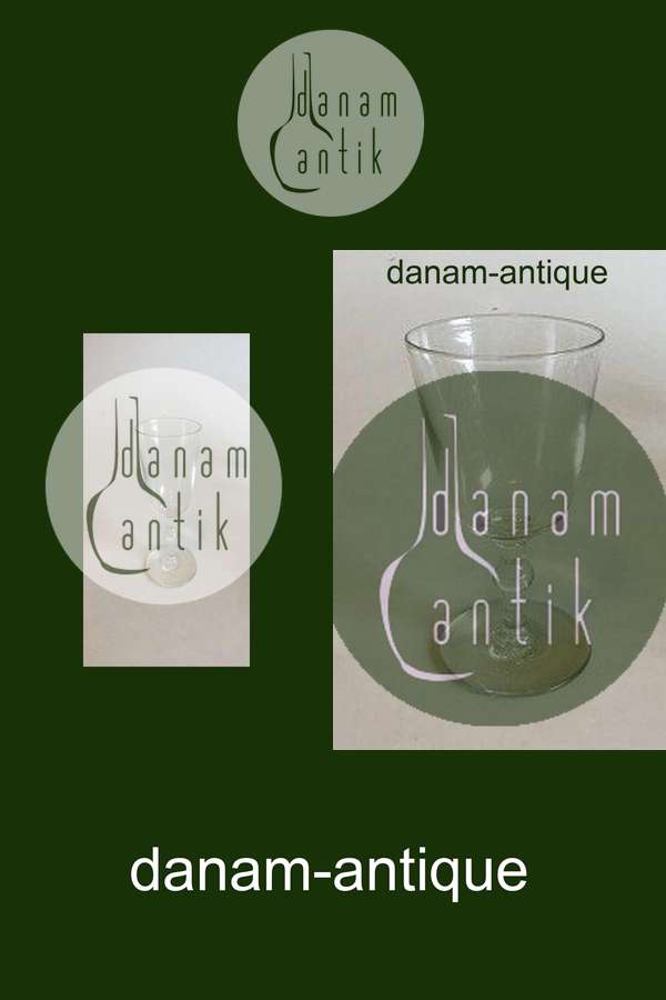 Holmegaard Berlinois Hedvinsglas mit Kugel am Stiel