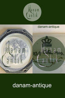 Royal Copenhagen Unika Fajance ottekantet platte dekoreret med ged der spiser af et træ