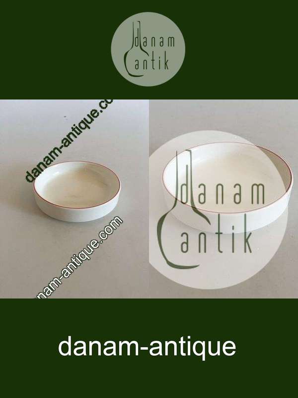 Royal Copenhagen Redtop / Redline Soja Dish/ Ashtray No 3082