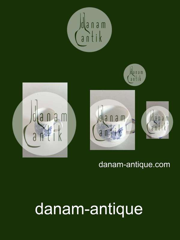 Royal Copenhagen Blå Blomst Svejfet Creme Kop No 1542