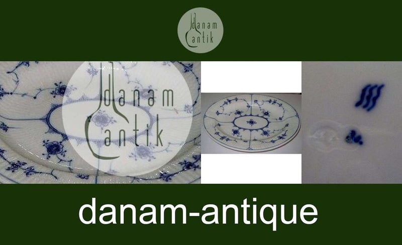 Royal Copenhagen Blue Fluted Plain Platter 25,5cm from 1850-1880