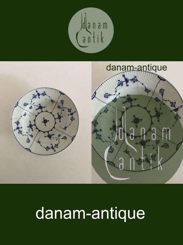 Royal Copenhagen Antique Blue Fluted Plain Deep Plate