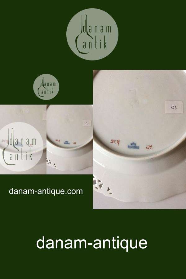 Royal Copenhagen Saksisk Blomst Middags-/Frugttallerken i luksusmodel med gennembrudt kant.