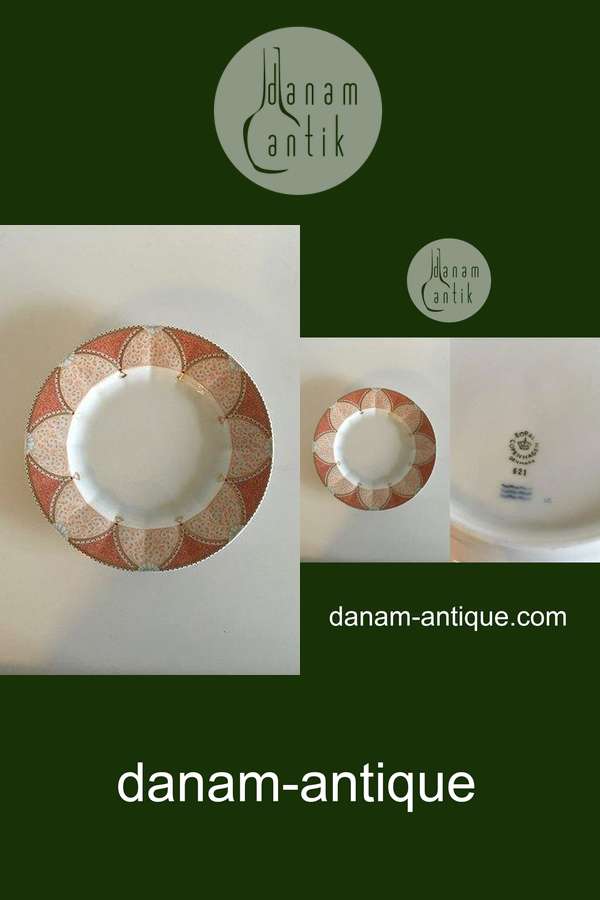 Royal Copenhagen Fairytale Terracotta Frokosttallerken No 621