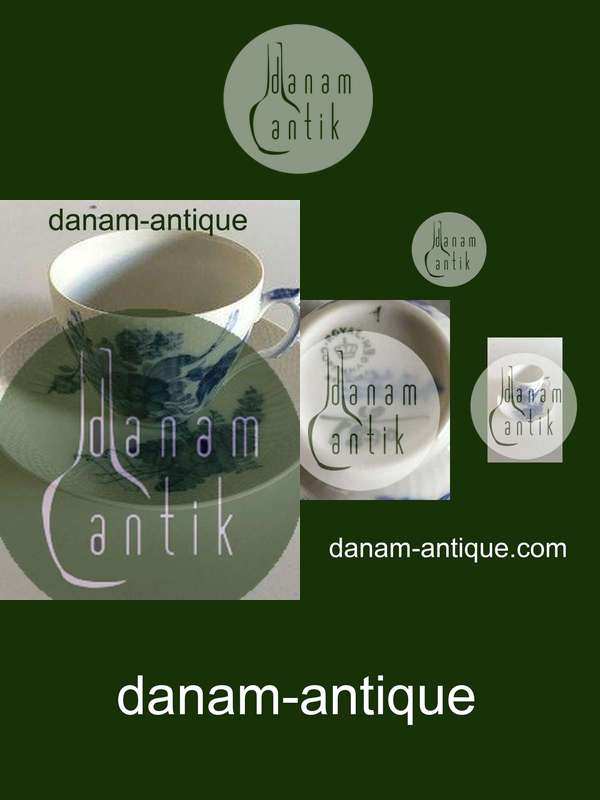 Royal Copenhagen Blå Blomst Svejfet kaffekop og Underkop No 1870