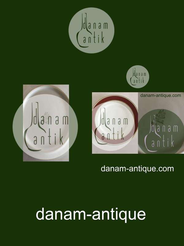 Bing Grondahl Egmont Side Plate No 28A。白色带酒红色边缘和金线