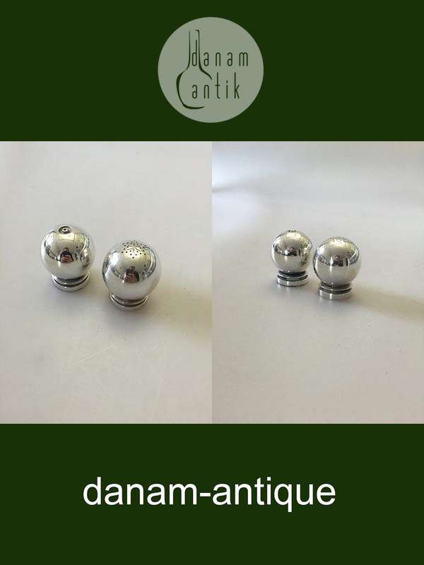 Georg Jensen Sterling Silver ピラミッド型ソルト＆ペッパーシェイカー No 632