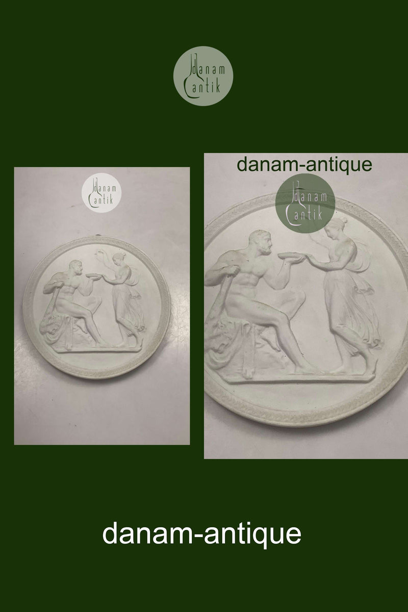 Royal Copenhagen Bisque Platte Herkules modtager udødelighedens drik af Hebe No 108