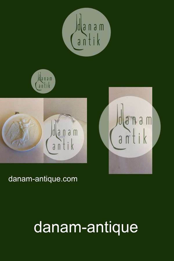 Stor Royal Copenhagen Bisque Platte Dag No 123. Kopi fra 1840 after Thorvaldsens original fra Rom 1815.