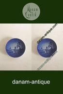 Royal Copenhagen Mors Day Plate from 1989