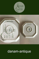 Bing og Grøndahl Alfabet Platte Københavns Rådhus. Designet i 1933-1934 af Ove Larsen