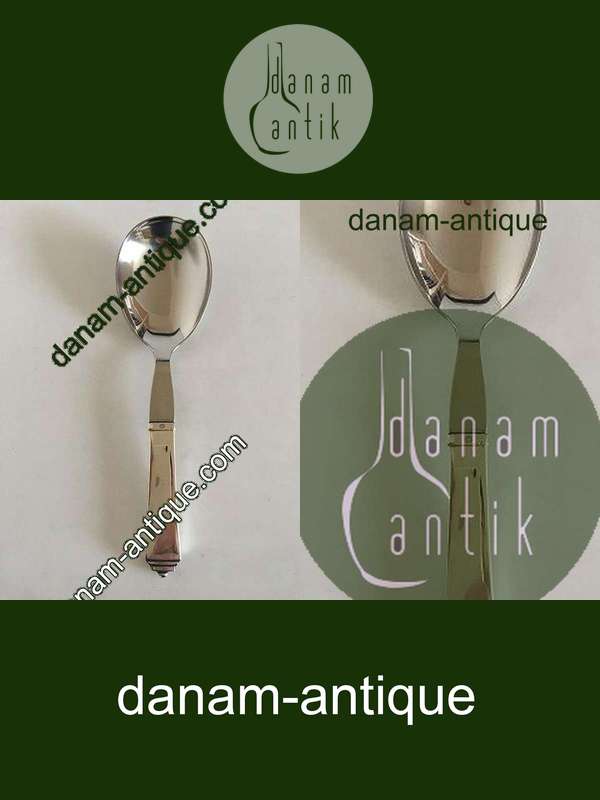 Georg Jensen Pyramide Serveringske i Sterling Sølv og Rustfrit Stål No 102